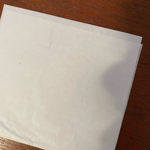 CHRISTIAN DIOR BURGUNDY WINE PATENT CANNAGE WALLET WITH REMOVABLE CHARM - Picture 15 of 16